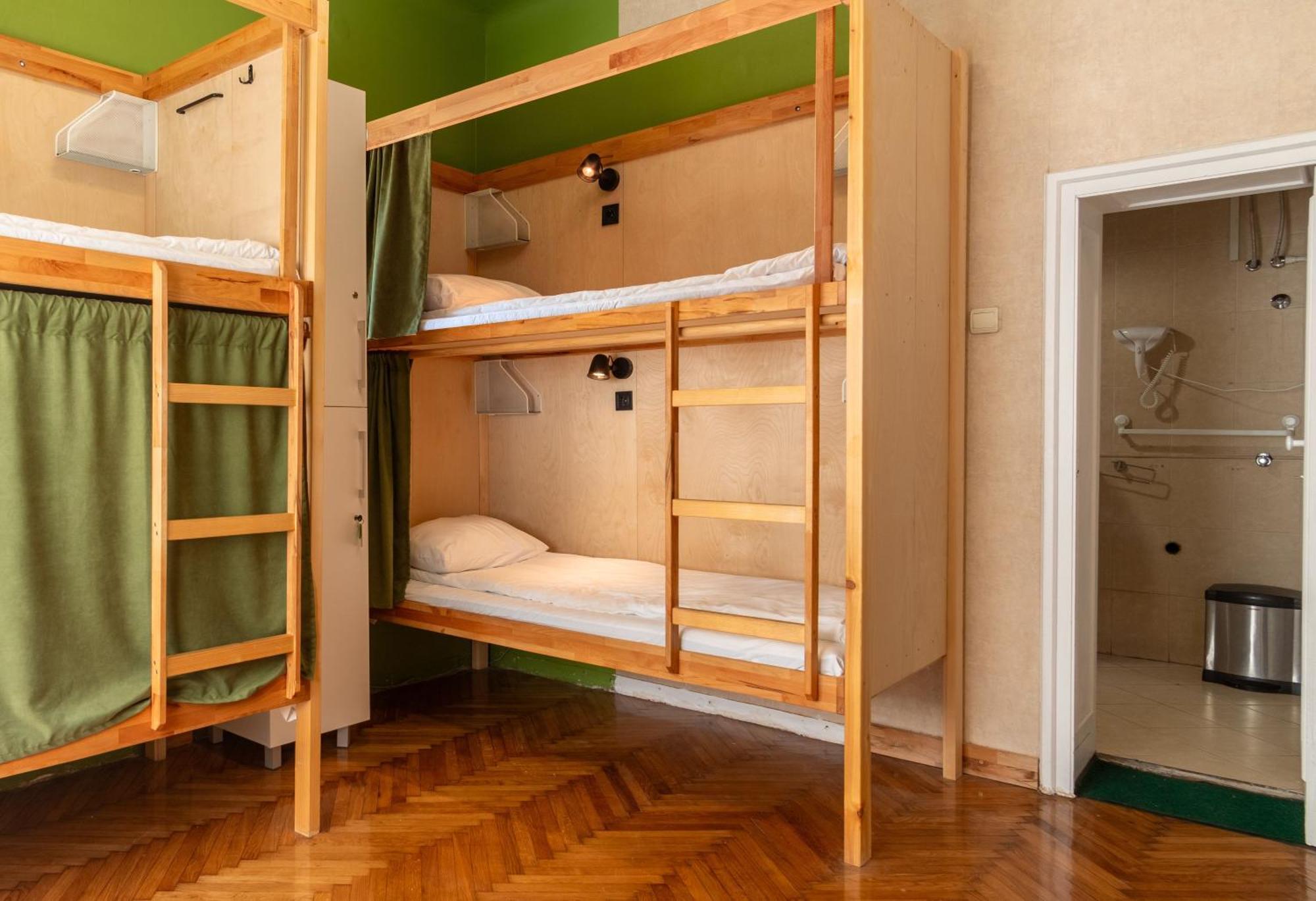 Cabbage Hostel Beograd Ngoại thất bức ảnh