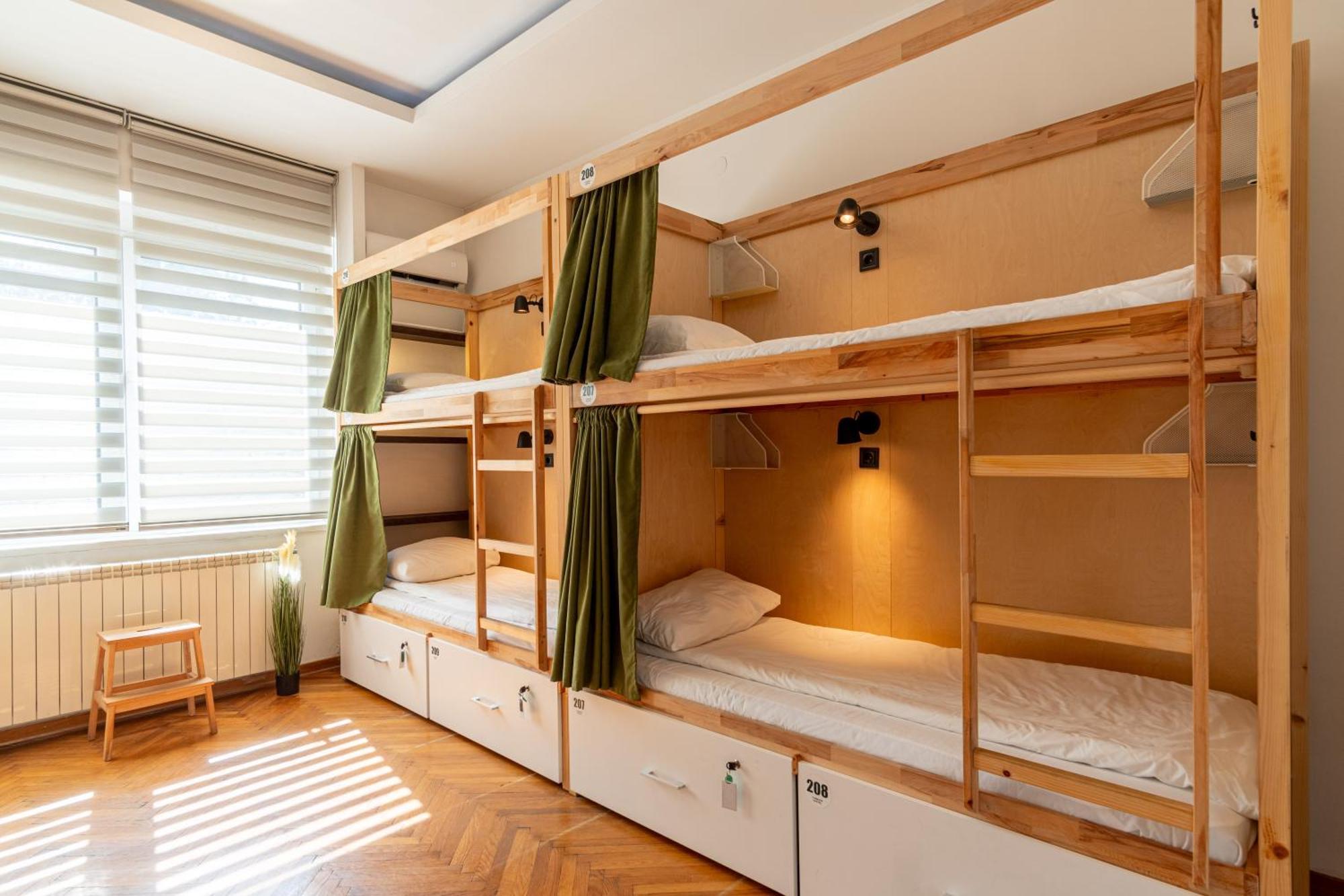 Cabbage Hostel Beograd Ngoại thất bức ảnh