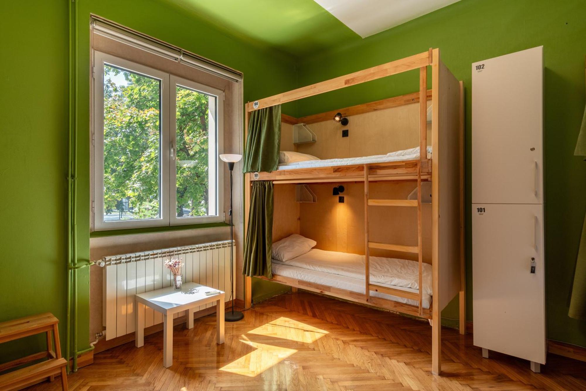 Cabbage Hostel Beograd Ngoại thất bức ảnh