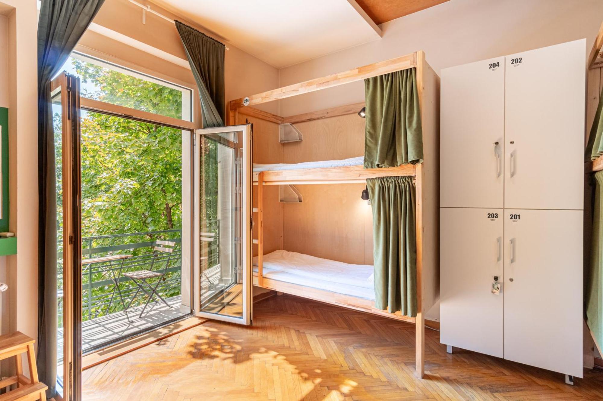 Cabbage Hostel Beograd Ngoại thất bức ảnh