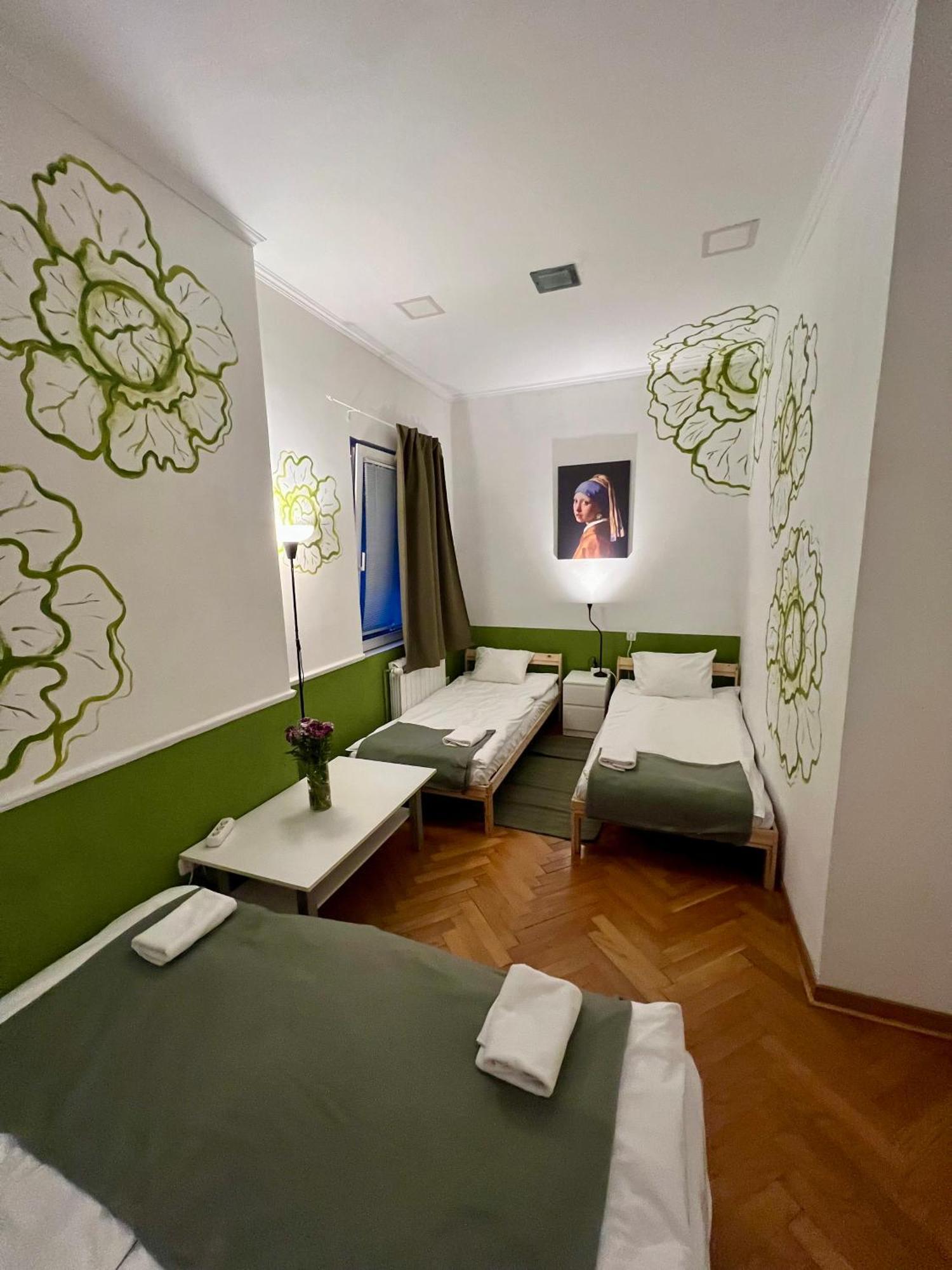 Cabbage Hostel Beograd Ngoại thất bức ảnh