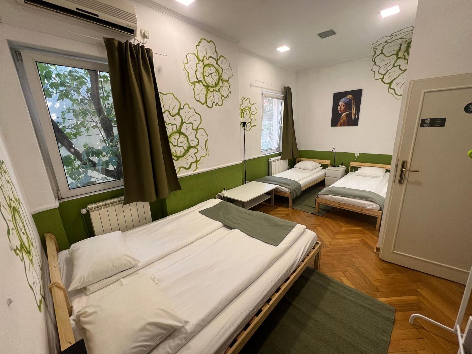 Cabbage Hostel Beograd Ngoại thất bức ảnh