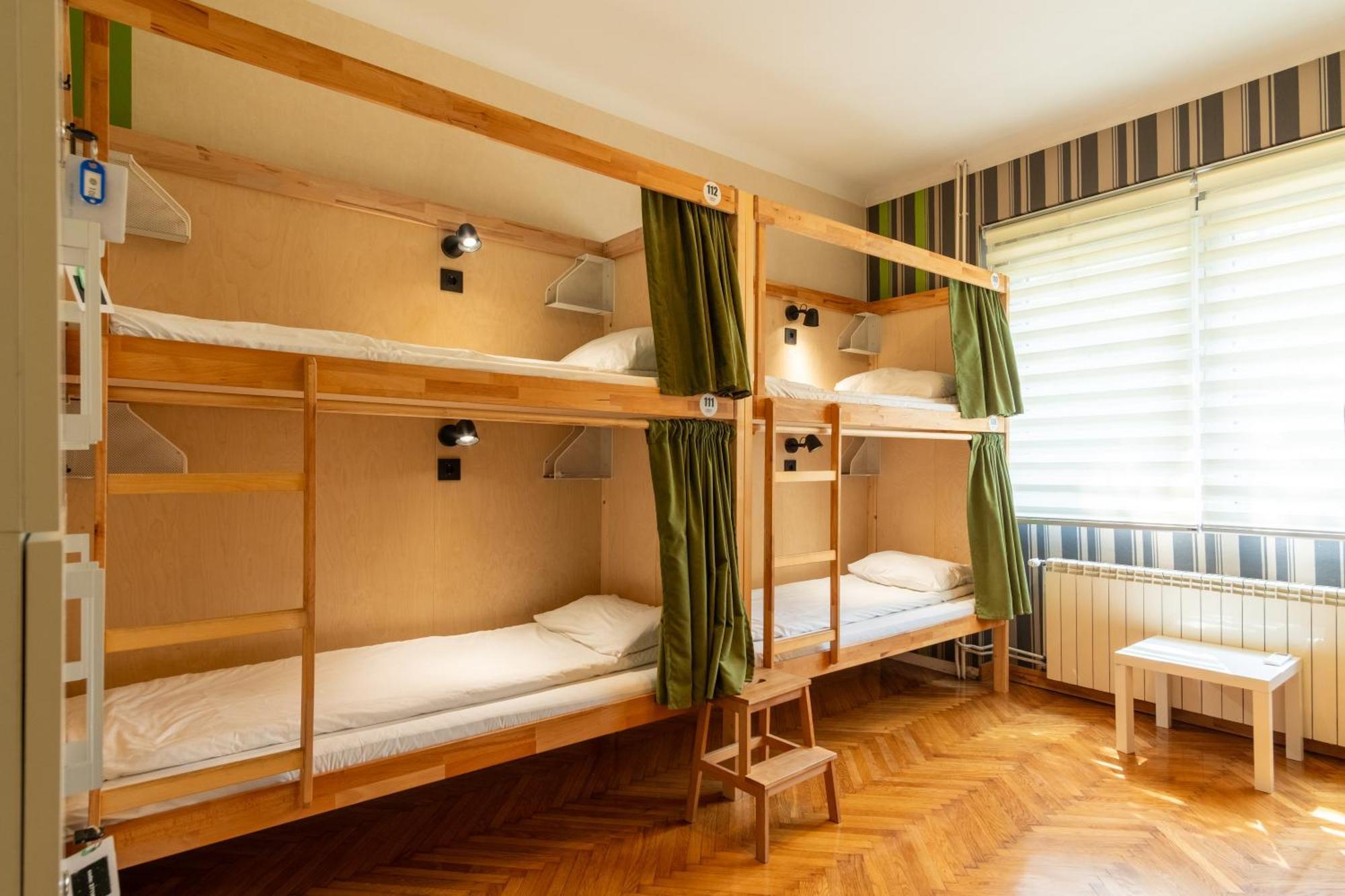 Cabbage Hostel Beograd Ngoại thất bức ảnh