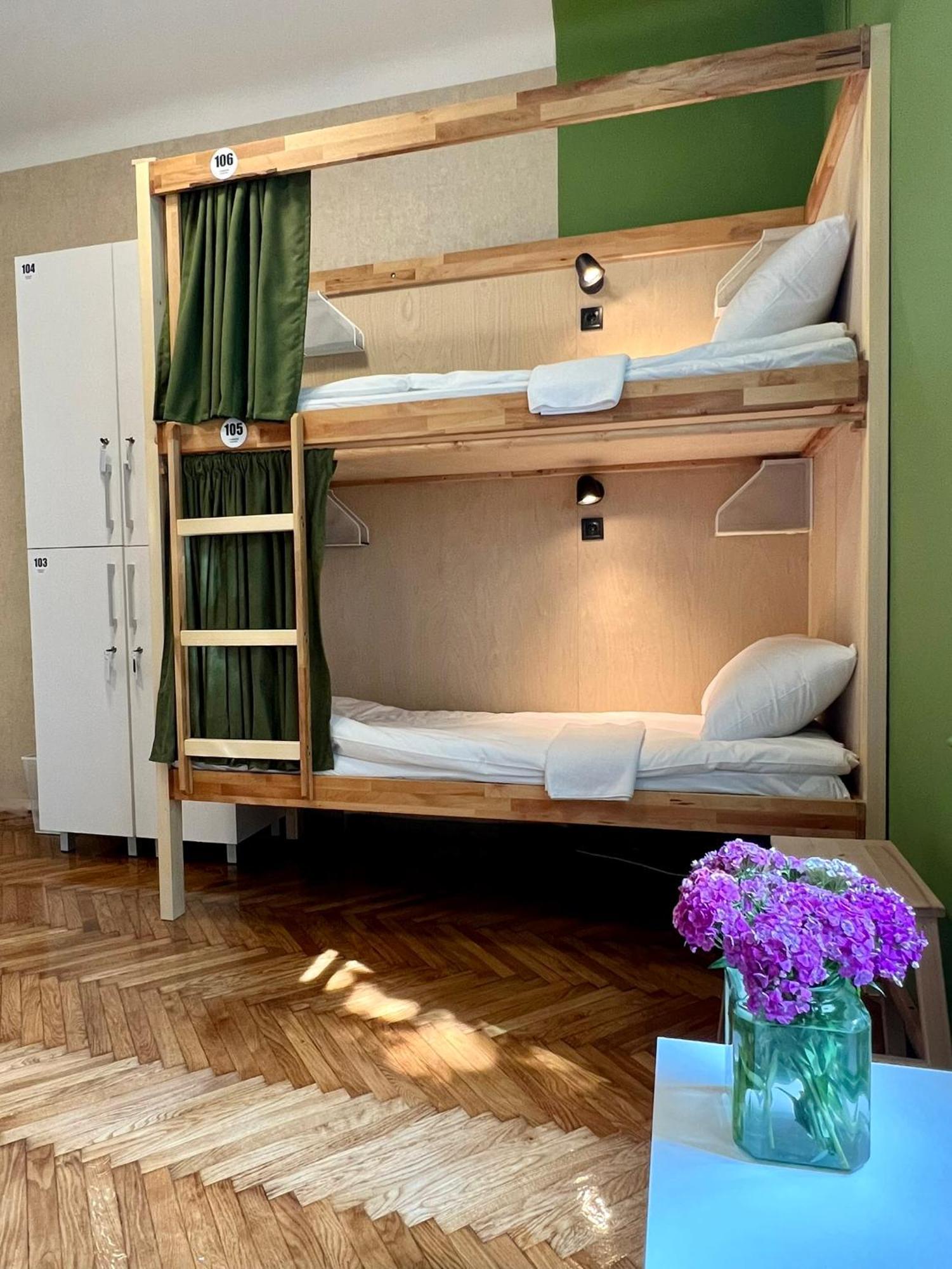 Cabbage Hostel Beograd Ngoại thất bức ảnh